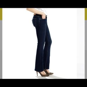 LEVI’S® 529™ Curvy Bootcut Jeans